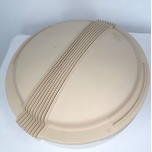 The Pampered Chef Round Serving Platter Dish Beige 10 12 Inch